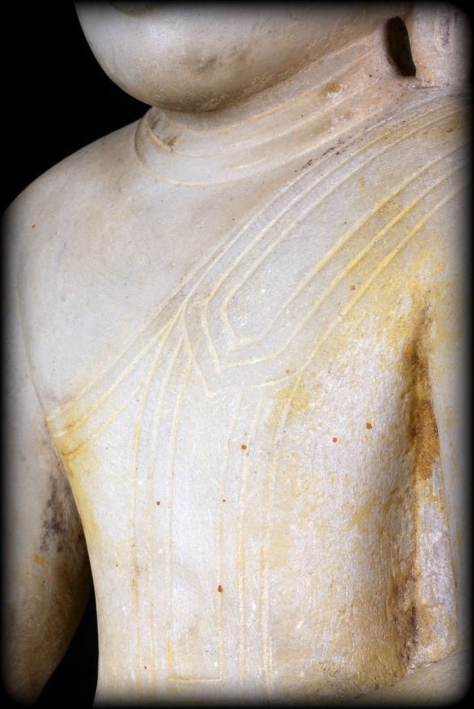 Extremely Rare 17C Alabaster Sitting Crowned Ava Buddha #DW016
